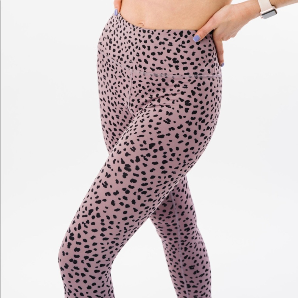 NWT Zyia Active Lilac Jaguar Fit n Free Hi-Rise 7/8 24” Hi-Rise Size 12